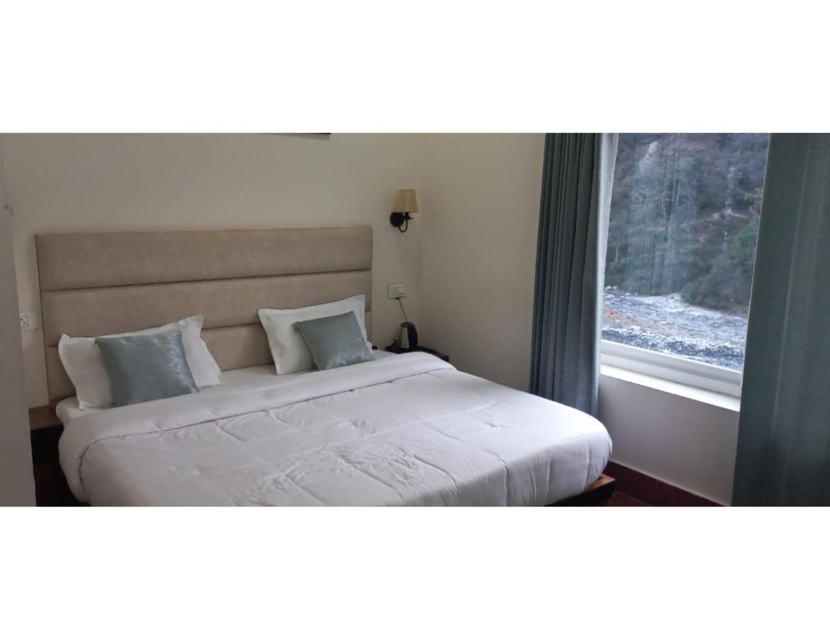 Hotel Shrigangalok, Uttarkashi Ngoại thất bức ảnh